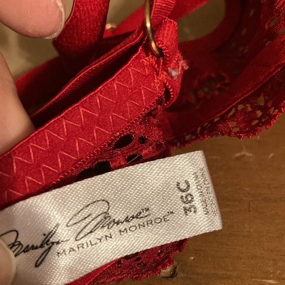 Marilyn Monroe bra 36C - Picture 5 of 5